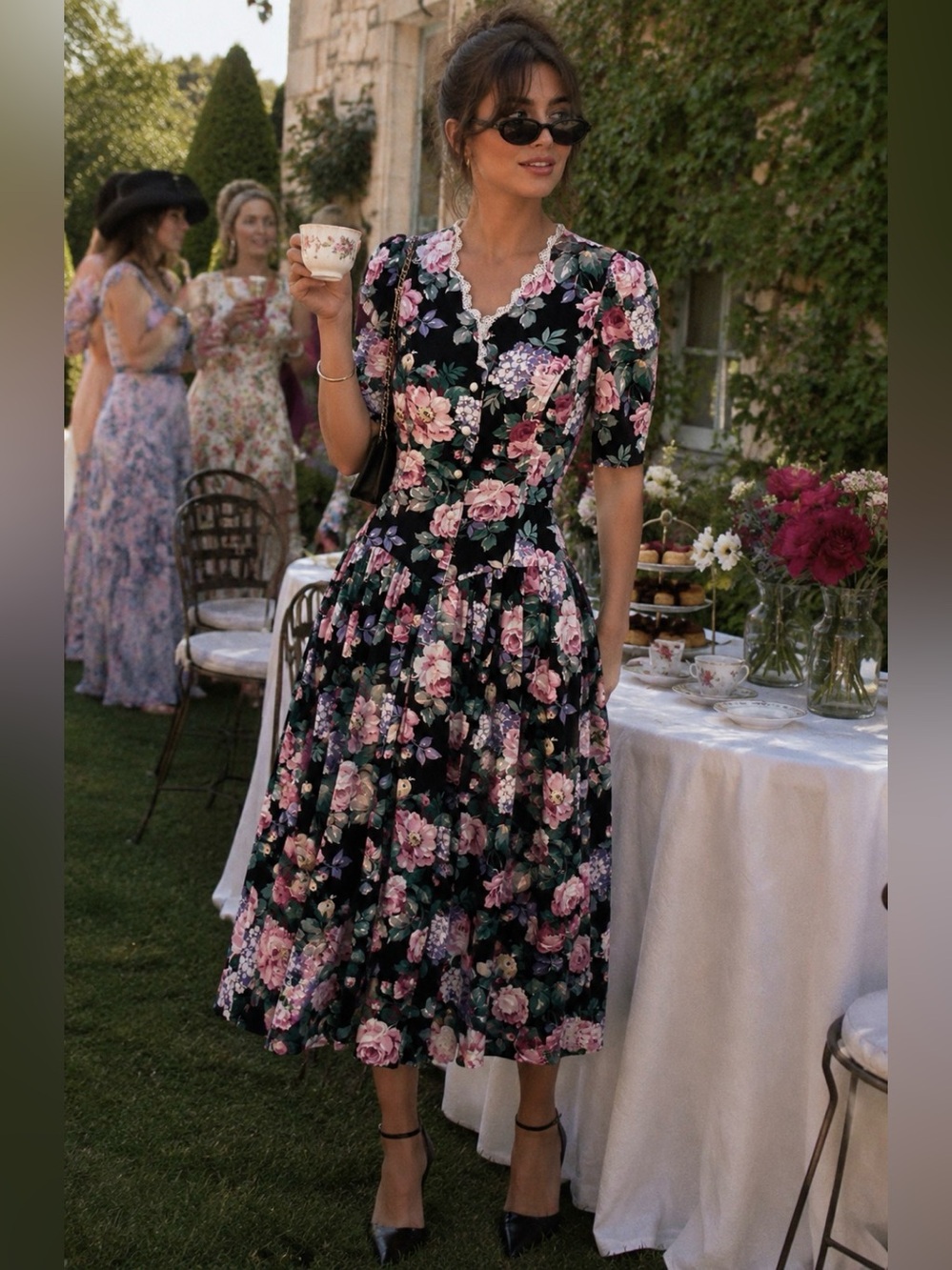 90s Vtg Dark Floral Tie Waist Midi Dress 9/10